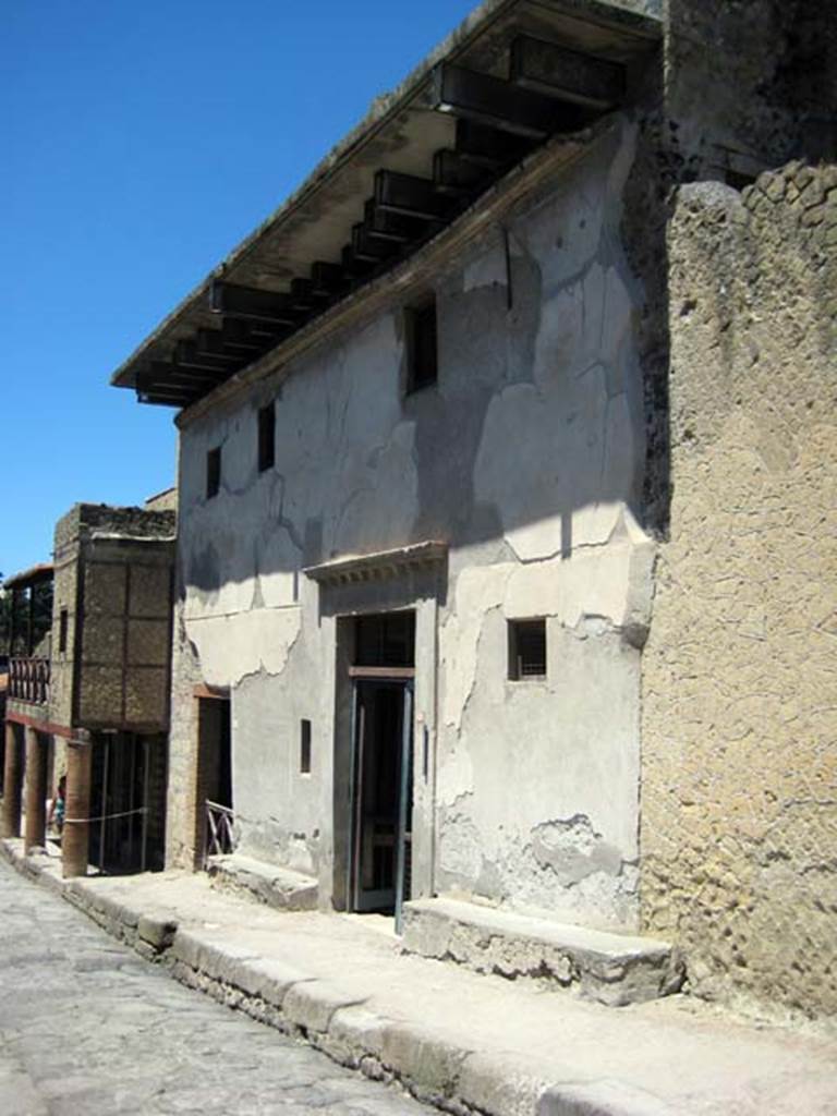 III.11 Herculaneum. June 2011. Cardo IV Inferiore, looking south along the west side, towards doorway of III.11.
Photo courtesy of Sera Baker.